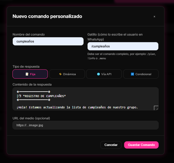 sección de Comandos Personalizados en tu Dashboard de 9bot, configurando un comando rápido que envía el enlace de registro de cumpleaños.